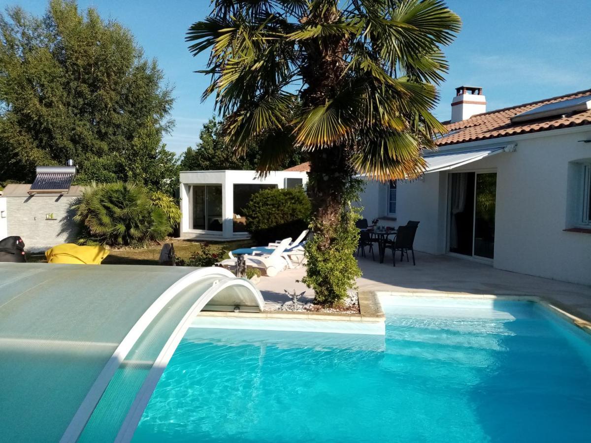 L'Eden Naturiste Spas Challans Zewnętrze zdjęcie